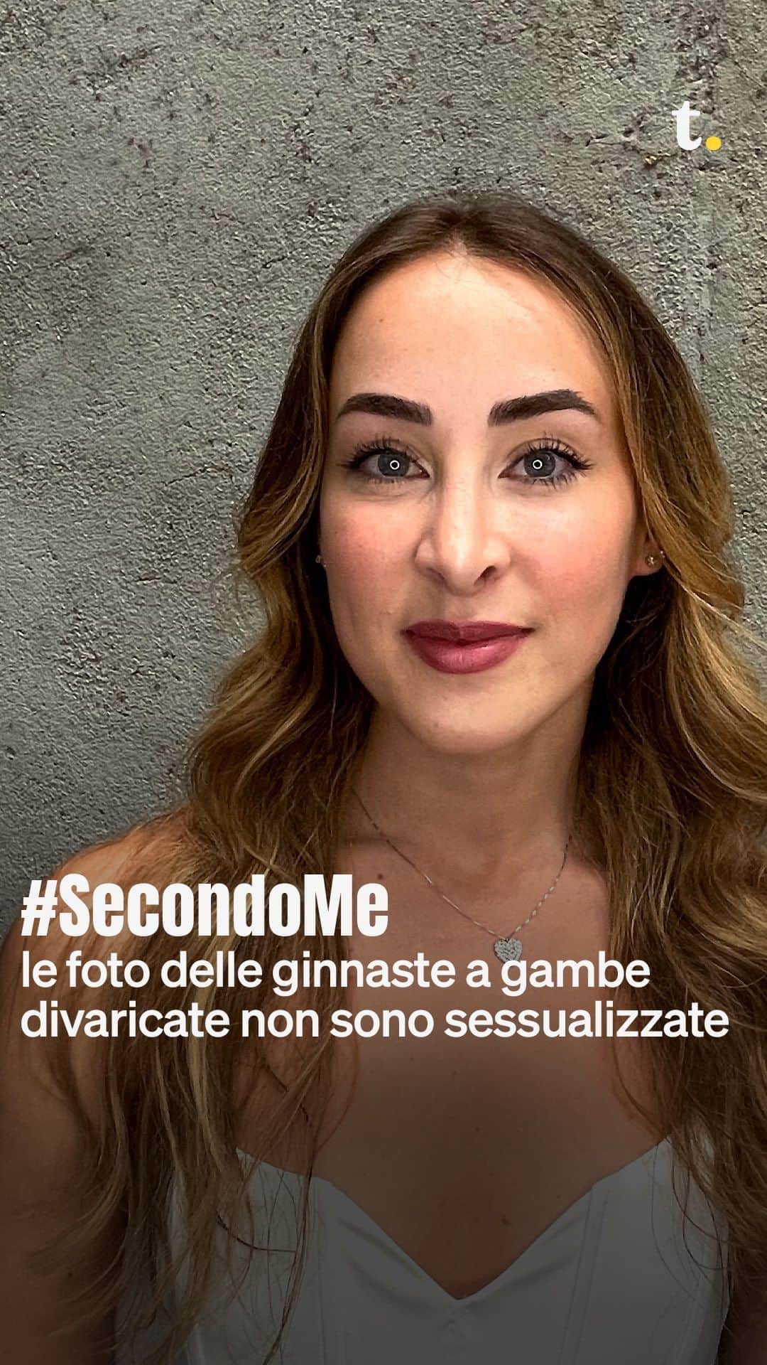カルロッタ・フェリートのインスタグラム：「La Federazione Svizzera ha introdotto un divieto per i fotografi di ritrarre ginnaste in pose che prevedono le gambe aperte. L’obiettivo è quello di evitare qualsiasi possibilità di sessualizzazione delle immagini di ragazze e bambine ginnaste.  Il dipartimento di etica che si è occupato di elaborare la proposta ha sottolineato di aver voluto dare un segnale molto forte.   Ce ne ha parlato Carlotta Ferlito, ex ginnasta italiana.」