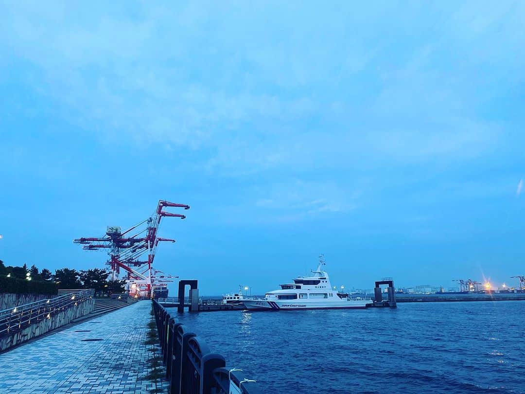 一三さんのインスタグラム写真 - (一三Instagram)「明々後日の海の日は，東京都心でも予想最高気温が38℃らしく外に出たく無いので，一足お先に海を満喫。」7月14日 19時07分 - ichizou.co.jp