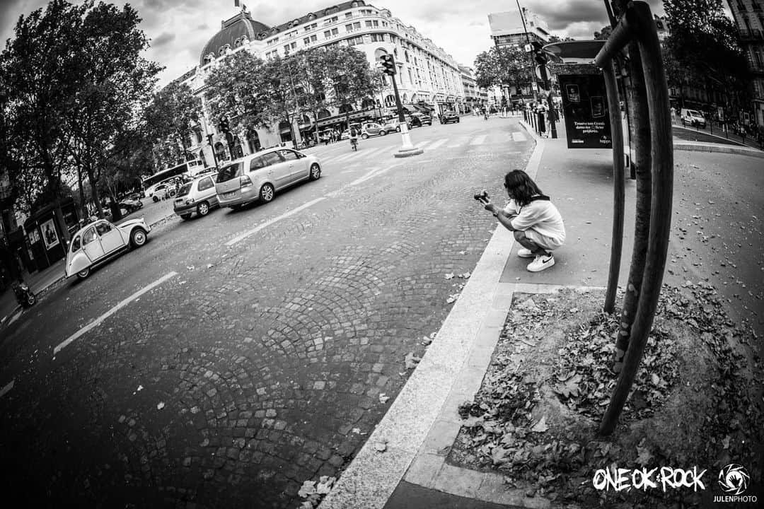 Tomoyaさんのインスタグラム写真 - (TomoyaInstagram)「パリ散歩🇫🇷   @julenphoto 📸   #oneokrock #drummer #luxurydisease #paris #🇫🇷」7月14日 19時44分 - tomo_10969