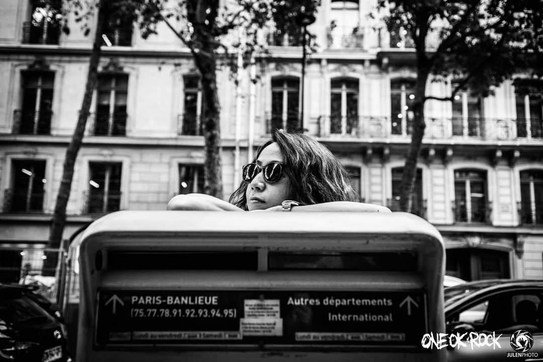 Tomoyaさんのインスタグラム写真 - (TomoyaInstagram)「パリ散歩🇫🇷   @julenphoto 📸   #oneokrock #drummer #luxurydisease #paris #🇫🇷」7月14日 19時44分 - tomo_10969