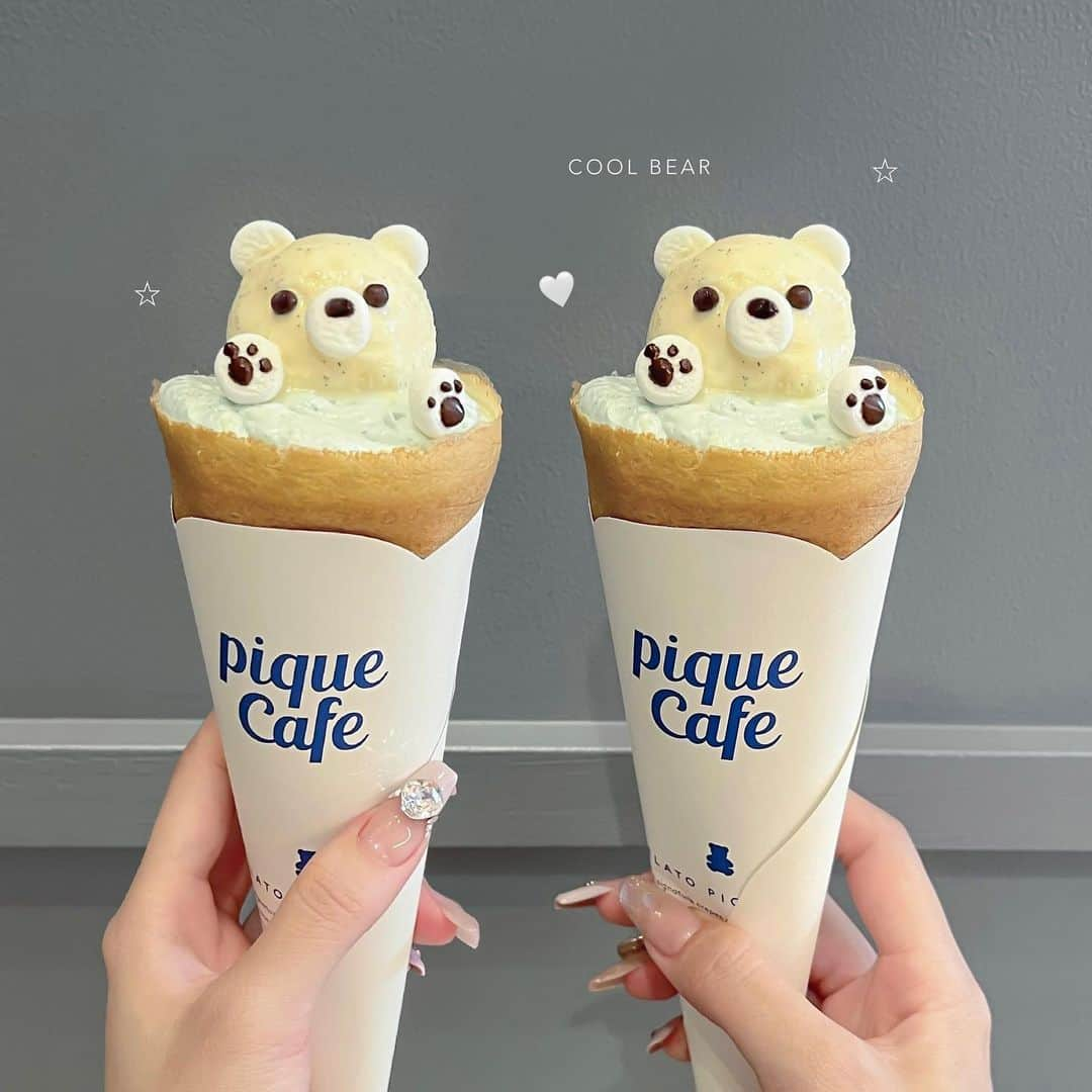 ayaのインスタグラム：「🐻‍❄️🍨🧊🥄  @gelato_pique_cafe の しろくまクレープ💫  しろくまの周りが レアチーズクリームで 重めなクレープかな？って 思ったけど中はフルーツが入ってて さっぱりで暑い日でも食べやすくて おいしかった🍑🍈  SHARK SODAもかわいくて 注文してしまった🦈🤍 サメはゼリーでした🌩️  #ikebukuro #ikebukurocafe #cafe #tokyocafe #gelatopique #gelatopiquecafe #池袋 #池袋カフェ #東京カフェ #かふぇすたぐらむ #かふぇめぐり #かふぇ #カフェ巡り #カフェスタグラム #クレープ #クレープ屋さん #ジェラートピケ #ジェラートピケカフェ #ジェラピケカフェ」