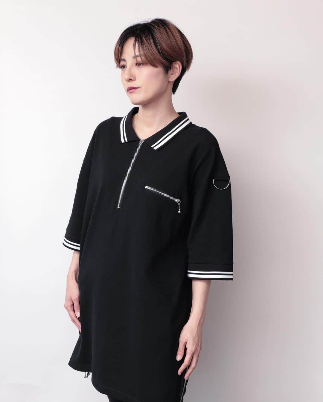 白鳥雪之丞さんのインスタグラム写真 - (白鳥雪之丞Instagram)「"TEARS OF SWAN-SIDE ZIP BIG SILHOUETTE POLO SHIRTS ONE PIECE" ¥29.000(tax in)  "TEARS OF SWAN-SIDE ZIP BIG SILHOUETTE POLO SHIRTS" ¥28.000  上質の鹿の子を使用したビックシルエットポロシャツとワンピースになります。  オーダー頂きました皆様、今月末から順次発送になります!! 札幌PARCO店頭、official webshopにて引き続き販売開始ですので宜しくお願い致します😊💻  (ONE PIECE) https://tears-of-swan.shop-pro.jp/?pid=175144251  (POLO SHIRTS) https://tears-of-swan.shop-pro.jp/?pid=175144215 (今月末発送開始)  @tears_of_swan  #tearsofswan  #poloshirtsonepiece #poloshirt  #ワンピース #ポロシャツワンピース #ポロシャツ #ビッグポロシャツ」7月14日 20時51分 - yukinojoeshiratori