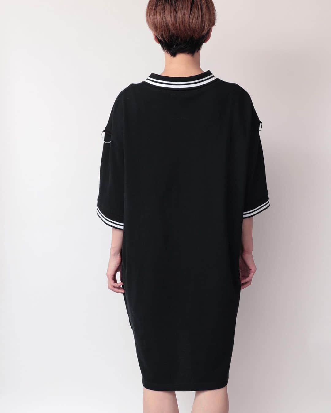 白鳥雪之丞さんのインスタグラム写真 - (白鳥雪之丞Instagram)「"TEARS OF SWAN-SIDE ZIP BIG SILHOUETTE POLO SHIRTS ONE PIECE" ¥29.000(tax in)  "TEARS OF SWAN-SIDE ZIP BIG SILHOUETTE POLO SHIRTS" ¥28.000  上質の鹿の子を使用したビックシルエットポロシャツとワンピースになります。  オーダー頂きました皆様、今月末から順次発送になります!! 札幌PARCO店頭、official webshopにて引き続き販売開始ですので宜しくお願い致します😊💻  (ONE PIECE) https://tears-of-swan.shop-pro.jp/?pid=175144251  (POLO SHIRTS) https://tears-of-swan.shop-pro.jp/?pid=175144215 (今月末発送開始)  @tears_of_swan  #tearsofswan  #poloshirtsonepiece #poloshirt  #ワンピース #ポロシャツワンピース #ポロシャツ #ビッグポロシャツ」7月14日 20時51分 - yukinojoeshiratori
