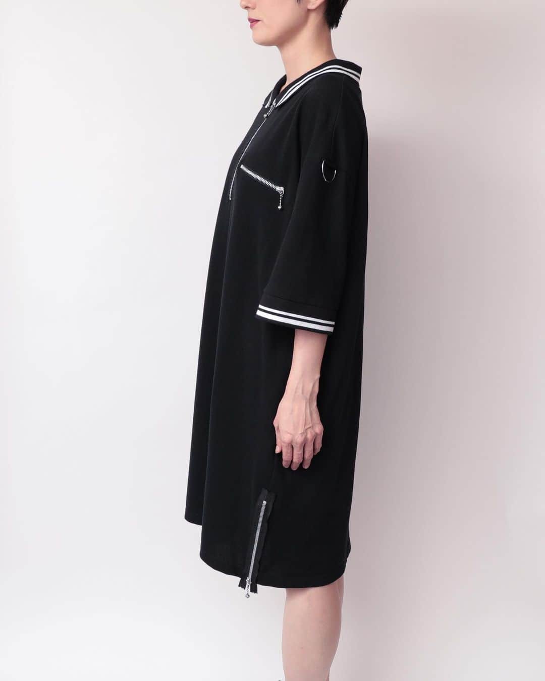 白鳥雪之丞さんのインスタグラム写真 - (白鳥雪之丞Instagram)「"TEARS OF SWAN-SIDE ZIP BIG SILHOUETTE POLO SHIRTS ONE PIECE" ¥29.000(tax in)  "TEARS OF SWAN-SIDE ZIP BIG SILHOUETTE POLO SHIRTS" ¥28.000  上質の鹿の子を使用したビックシルエットポロシャツとワンピースになります。  オーダー頂きました皆様、今月末から順次発送になります!! 札幌PARCO店頭、official webshopにて引き続き販売開始ですので宜しくお願い致します😊💻  (ONE PIECE) https://tears-of-swan.shop-pro.jp/?pid=175144251  (POLO SHIRTS) https://tears-of-swan.shop-pro.jp/?pid=175144215 (今月末発送開始)  @tears_of_swan  #tearsofswan  #poloshirtsonepiece #poloshirt  #ワンピース #ポロシャツワンピース #ポロシャツ #ビッグポロシャツ」7月14日 20時51分 - yukinojoeshiratori