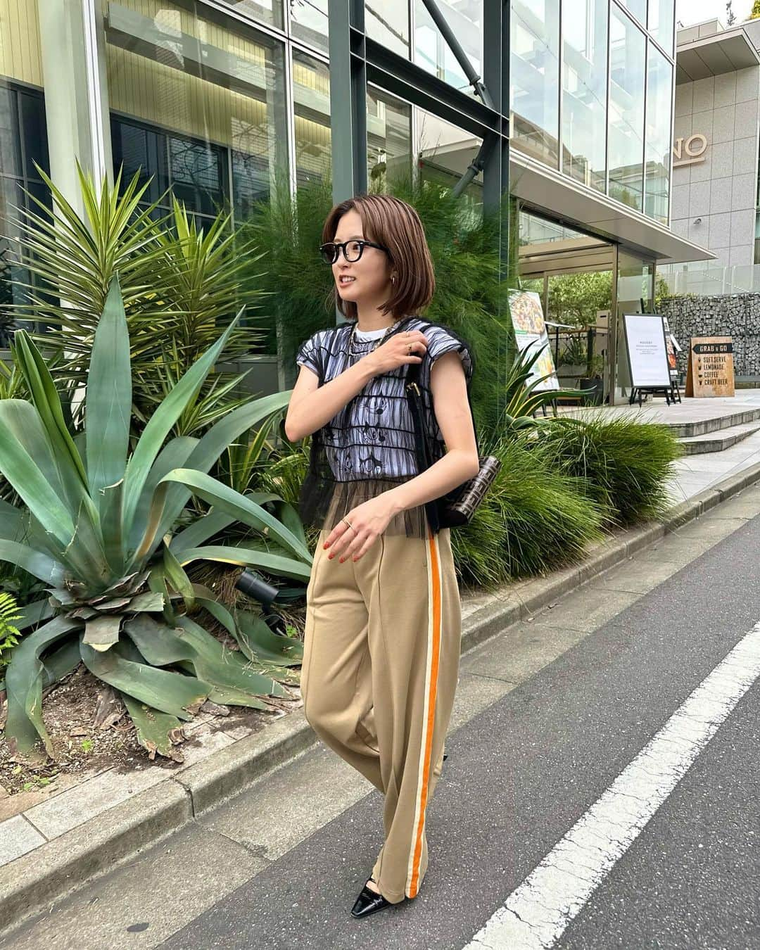 鈴本美愉さんのインスタグラム写真 - (鈴本美愉Instagram)「久々に私服投稿 tops @beams_women_harajuku & @unitedarrows_official  bottoms @moussyofficial  necklace @muleau_official & @celine  shoes @odetteeodile  glasses @金子眼鏡」7月14日 20時56分 - suzumotomiyu125