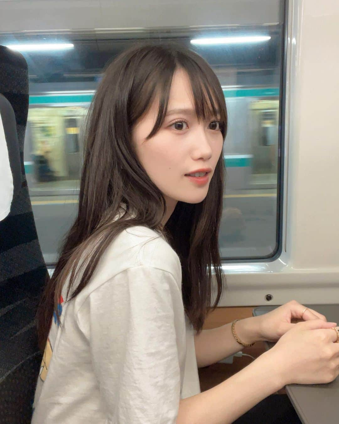 加藤里保菜さんのインスタグラム写真 - (加藤里保菜Instagram)「_  嘘みたいに可愛く常磐線に乗ってしまった  明日はLuckyFes楽しみに来てくんちょ🫰🏻 D4DJ 燐舞曲 青柳椿としてステージに立ちます。  茨城、美味しいものも 楽しい遊び場もいっぱいあるかんね〜！ 暑いと思うけど、茨城堪能してってね。  #常磐線 #茨城 #電車 #LuckyFes #加藤里保菜 #りほにゃん #国営ひたち海浜公園 #ひたちかい海浜公園」7月14日 21時09分 - rihonyan103