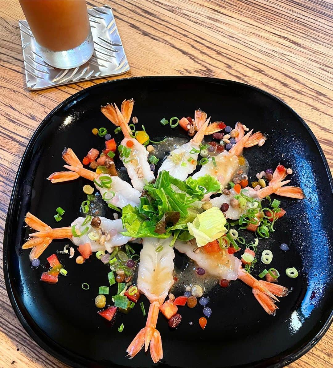 生形由佳さんのインスタグラム写真 - (生形由佳Instagram)「・ 東浦和にある @kitchenbar870  住宅街にある隠れ家レストラン🍽️  マグロのテール初めて食べた🤤 ボリューミーだったけど、びっくりするくらい美味しくてペロリでした♡  旬や無添加の食材を使っていて 素材に拘りがあり、どの料理も本当に美味しかった🌛 -------------------------------------------- ・季節野菜のバーニャカウダ ・おすすめ鮮魚のカルパッチョ ・マグロのテールガーリックステーキ ・やわらか牛タンステーキ ・魚介たっぷりスパゲッティペスカトーレ ・半熟卵のカルボナーラリゾット --------------------------------------------  #東浦和ランチ #東浦和グルメ #東浦和ディナー #浦和グルメ #浦和ディナー #さいたま市グルメ #PR」7月14日 21時26分 - yuka.ub