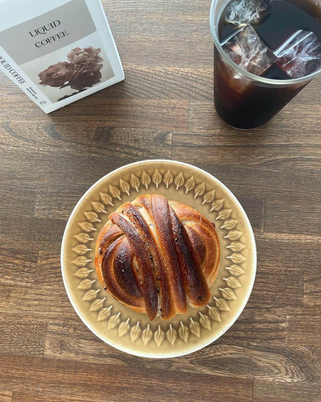 のインスタグラム：「⁡ ⁡ 最近、休憩はMAQUETTEさんのLIQUID COFFEEを飲んでいます。 あと味すっきりで飲みやすくて美味しいです。 MAQUETTE COFFEEさんはコーヒー豆、LIQUID COFFEE 、水出しコーヒー、MILK COFFEE CONCなどの販売でお世話になりました。　 色々と振り返る時間です。 ⁡」