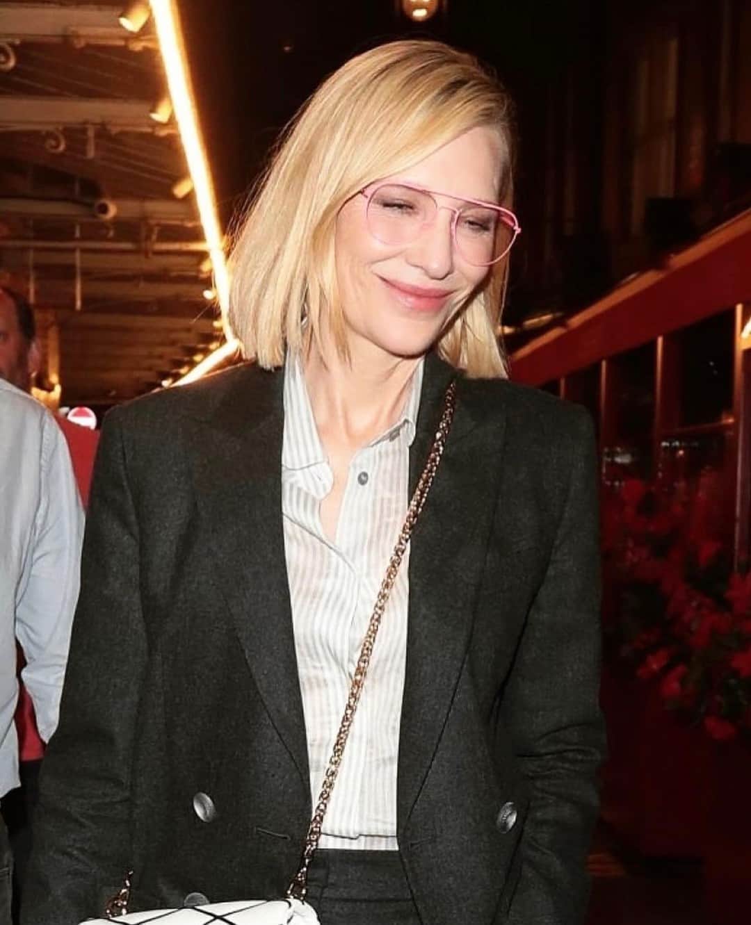 MYKITAさんのインスタグラム写真 - (MYKITAInstagram)「In praise of pure, timeless quality: The superlative Cate Blanchett sports her beloved EERO, casually demonstrating the longevity of our responsible design – she got the frame back in 2015, while in Berlin to make the art film Manifesto.  Image via @cateblanchett_fr Please DM for photographer credits」7月14日 22時11分 - mykitaofficial