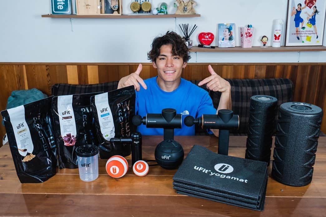 楢崎智亜のインスタグラム：「I would like to announce that @ufit_official_ which is a fitness brand will be supporting me on this occasion.  It is reassuring for me that uFit will support in term of conditions with important  competitions.  As a brand ambassador, I will communicate the appeal of uFit products and the importance of prevention.  この度、フィットネスブランド のuFitさんとブランドアンバサダー契約を締結致しました。  大事な大会が続く中で、マッサージガンやプロテインなど、疲労回復やコンディションを整えるアイテムが充実していることは、とても心強いです！  僕自身もブランドアンバサダーとして、uFit製品の魅力や予防の大切さを伝えていきたいと思います！  @ufit_official_ #uFit」