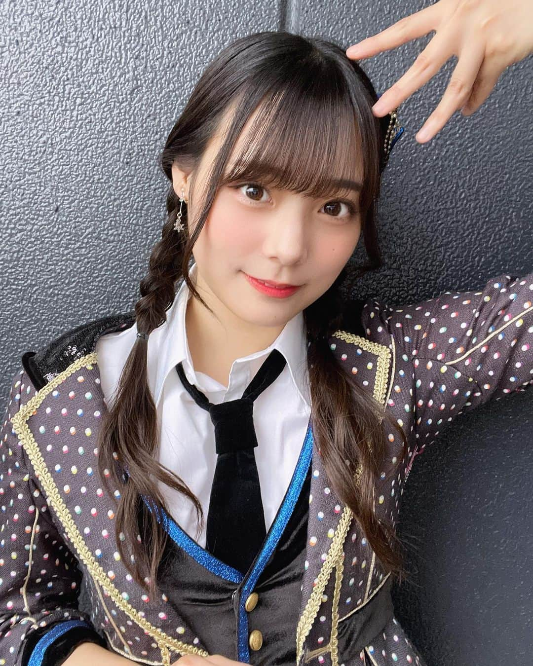 李始燕さんのインスタグラム写真 - (李始燕Instagram)「#nmb48summerfes2023  ありがとうございました！！  最後のライブ、1日目 あっちちしましたか？？  明日もよろぴく！  .  .  .  .  .  .  .  .  .  .  .  .  .  #00 #00line #00년생 #22歳 #23 #ootd #fyp #fypシ #daily #osaka #japan #korean #関西 #大阪 #韓国 #韓国ファッション #韓国語 #アイドル #nmb48 #idol #アイドル衣装 #ライブ #일본여행 #오사카여행」7月14日 22時32分 - siyo.co.kr