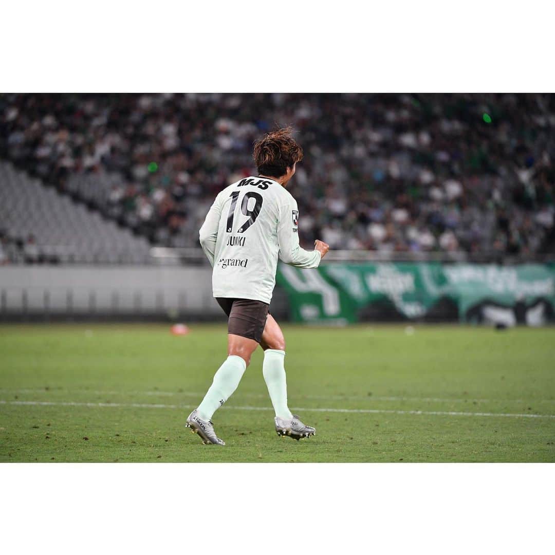 小池純輝のインスタグラム：「. さぁ、次へ！ 今度は90分の中で取りたい。 #小池純輝 #junkikoike #東京ヴェルディ」