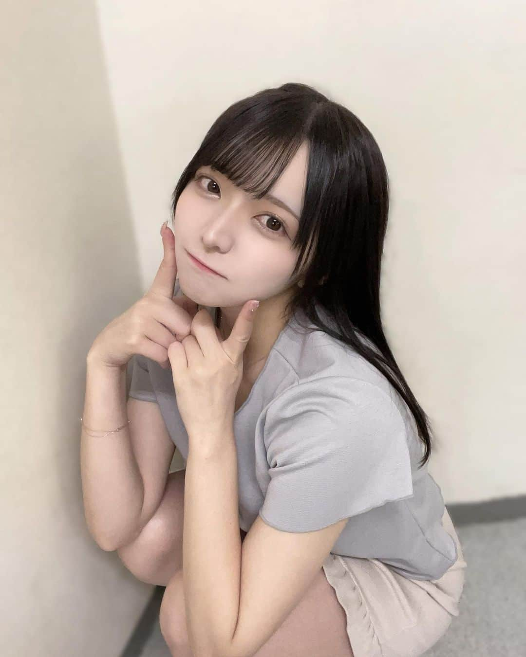 藍崎ゆきなのインスタグラム：「アイドルさんみんな可愛いゆきなも可愛くなる〜ダイエットがんばるぞう ． ． ． #evelyn #epine #メイド #メイドカフェ #コスプレ #コスプレイヤー #コンカフェ #コンカフェ嬢 #アイドル #地下アイドル #いいね #いいね返し #フォロー #フォロー返し #maid #cosplay #cosplayer #conceptcafe #idol #l4l #f4f #followforfollow #instagood #데일리 #오오티디 #옷스타그램 #패션」