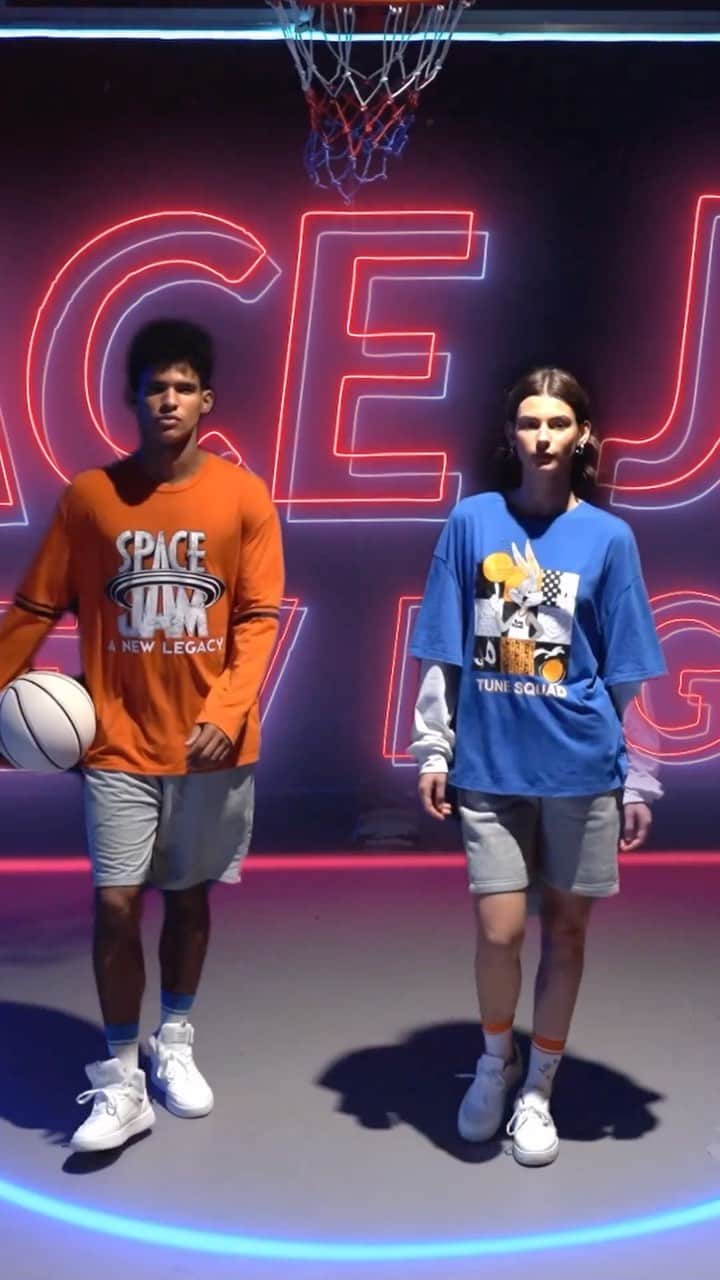 SHEINのインスタグラム：「Space Jam: A New Legacy x SHEIN collection is now coming!  The collection includes a wide range of items such as t-shirts, jackets, pants, co-ords, and accessories all featuring designs inspired by the iconic movie.  From Bugs Bunny™ to Tweety™, SHEIN has your favorite Space Jam: A New Legacy of characters that adults and children can both enjoy.  🔍 Search "Space Jam: A New Legacy" on SHEIN to view it all!  #SHEINCollabs #SHEIN  #SHEINforAll  #SpaceJamMovie  #SpaceJamxSHEIN  *Available globally」
