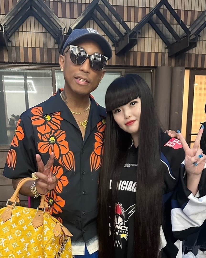 森山穂乃香のインスタグラム：「with @pharrell ✌🏻🇯🇵 ファレル・ウィリアムス🥹🙏🏻✨✨✨」
