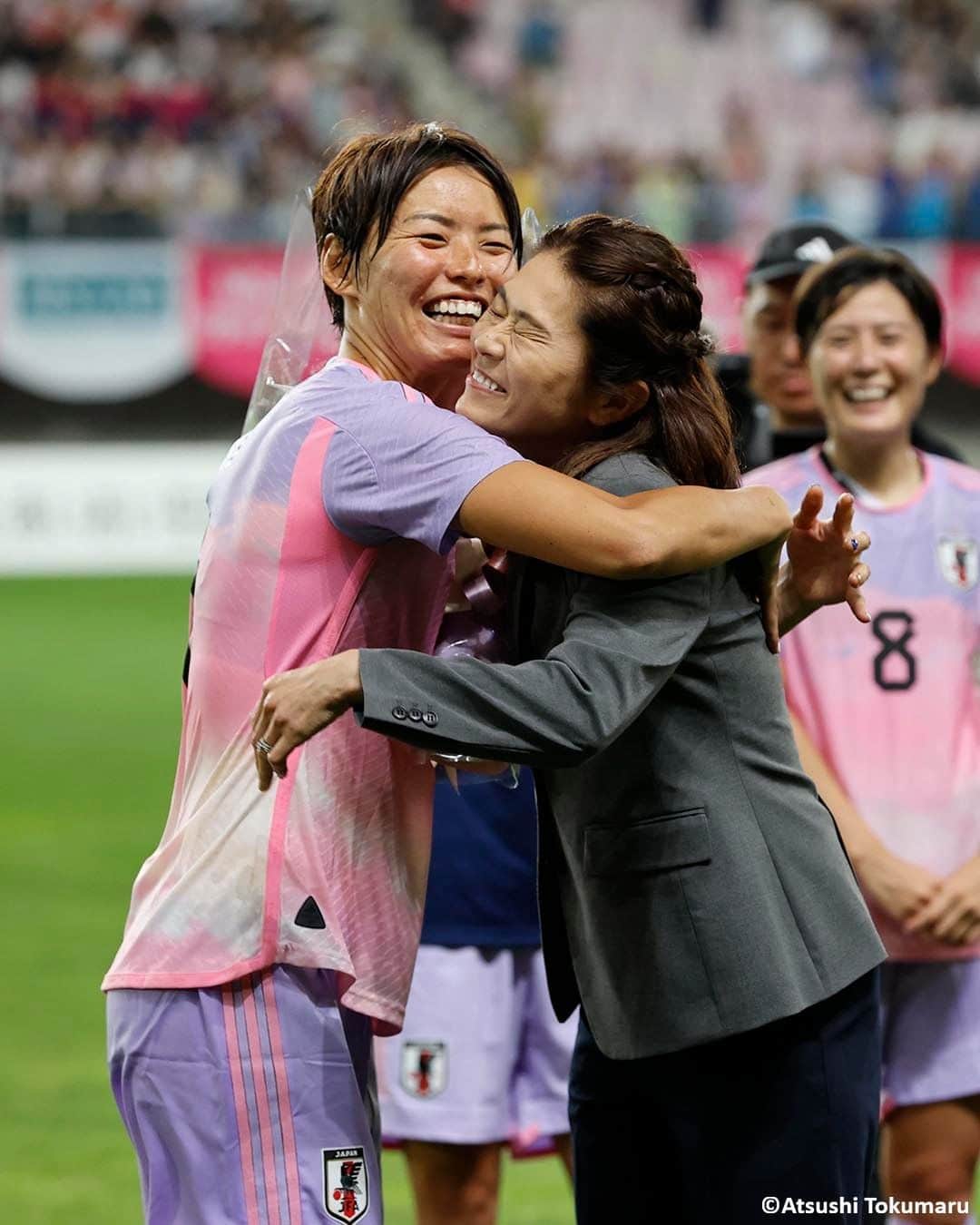 Goal Japanさんのインスタグラム写真 - (Goal JapanInstagram)「🇯🇵 #澤穂希 さん＆#森保一 監督もエール 👏 #女子ワールドカップ 前最後の試合で5-0と快勝した #なでしこジャパン へ、女子サッカー界のレジェンドや日本代表監督がエールを送った。(Photo: Atsushi Tokumaru - @pitchsidepress )  #soccer #football #womanfootball #womensoccer #jfa #daihyo #nadeshiko #nadeshikojapan #サッカー #フットボール #女子サッカー #サッカー日本代表 #⚽」7月14日 22時55分 - goaljapan