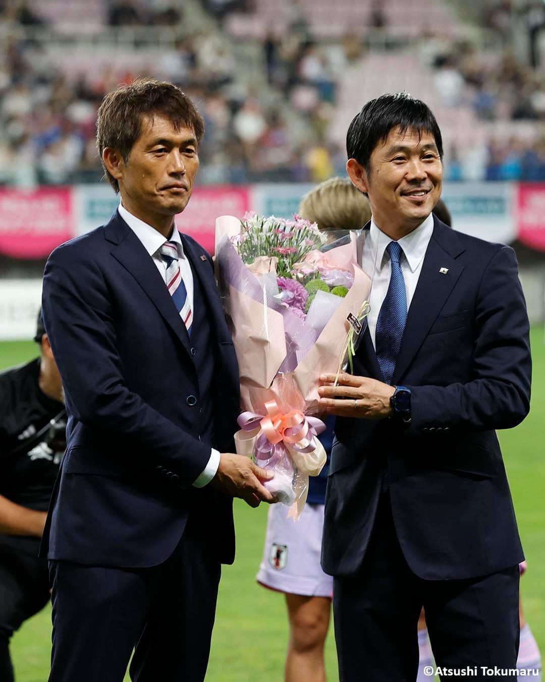 Goal Japanさんのインスタグラム写真 - (Goal JapanInstagram)「🇯🇵 #澤穂希 さん＆#森保一 監督もエール 👏 #女子ワールドカップ 前最後の試合で5-0と快勝した #なでしこジャパン へ、女子サッカー界のレジェンドや日本代表監督がエールを送った。(Photo: Atsushi Tokumaru - @pitchsidepress )  #soccer #football #womanfootball #womensoccer #jfa #daihyo #nadeshiko #nadeshikojapan #サッカー #フットボール #女子サッカー #サッカー日本代表 #⚽」7月14日 22時55分 - goaljapan