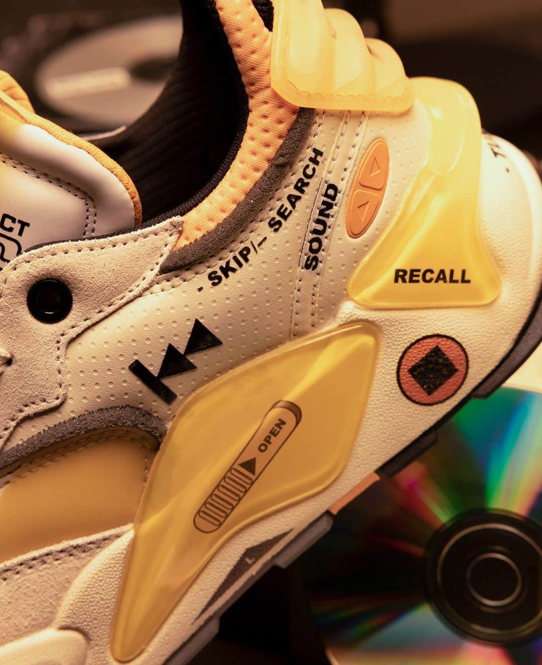 Foot Lockerのインスタグラム：「In honor of the 50th anniversary of hip hop, @PUMA teams up with @RocNation and designer @AlexanderJohnDesign on a new collection that pays homage to an important piece of hip hop history: the mixtape. The star of this collection is the PUMA RS-XL. Three version of the shoe have been designed around different mixtape formats: cassettes, CDs, and playlists. Each shoe features an LTG Tag containing unreleased music from Roc Nation, plus exclusive video content with artists and industry leaders. Find this innovative collection exclusively at Foot Locker」