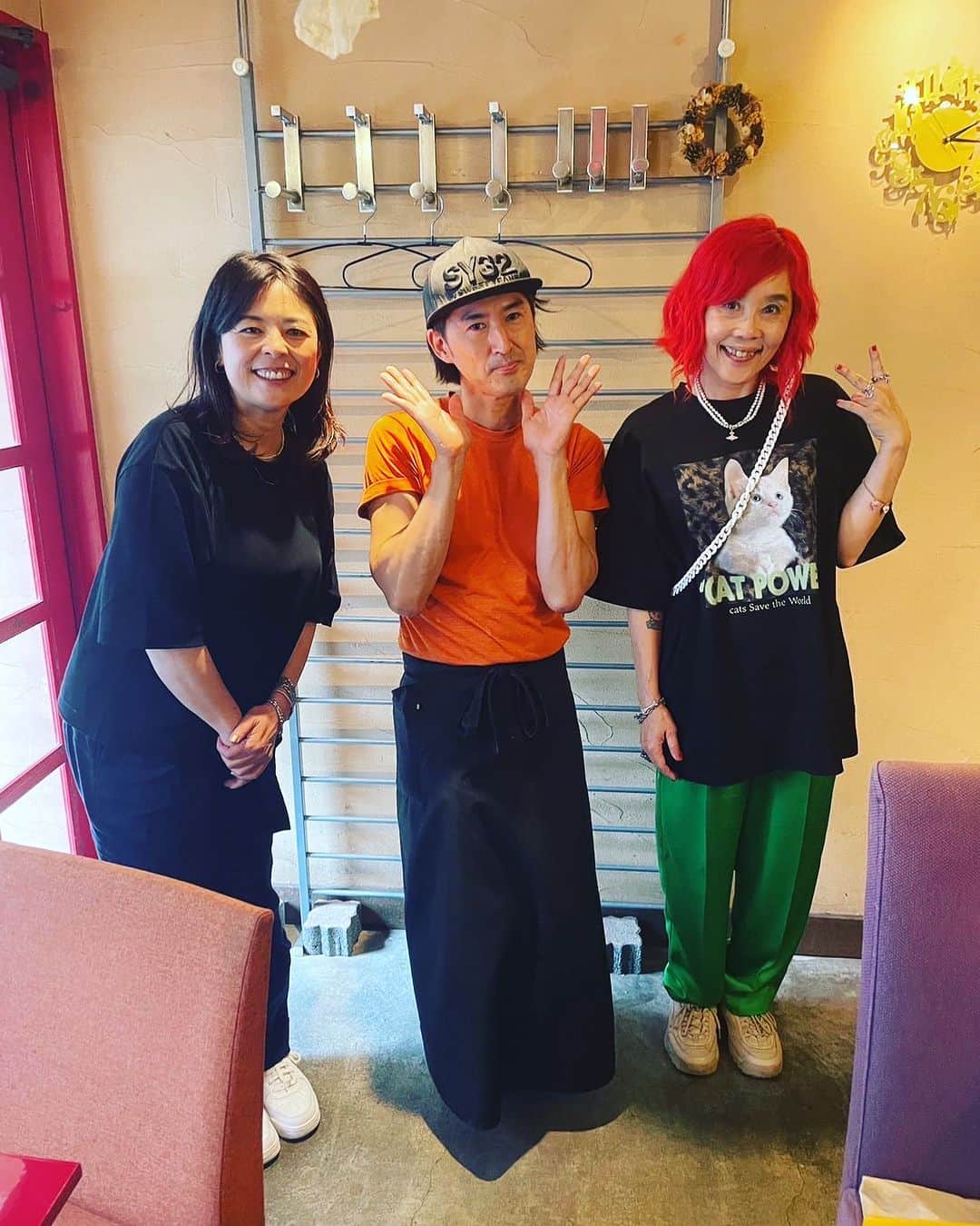 野沢直子さんのインスタグラム写真 - (野沢直子Instagram)「ママ友、あやさんと、あいの里、アンチョビのレストランに行ってみた🤣🤣🤣 めっちゃおいしかったし、食事のあと、アンチョビ目当てで来た私たち、隣のテーブルのお客さんたちと、お話しできる時間を作ってくれた😭 ファン想い❤️ #あいの里 #ギャビーセタガヤ」7月14日 23時05分 - naoko.nozawa