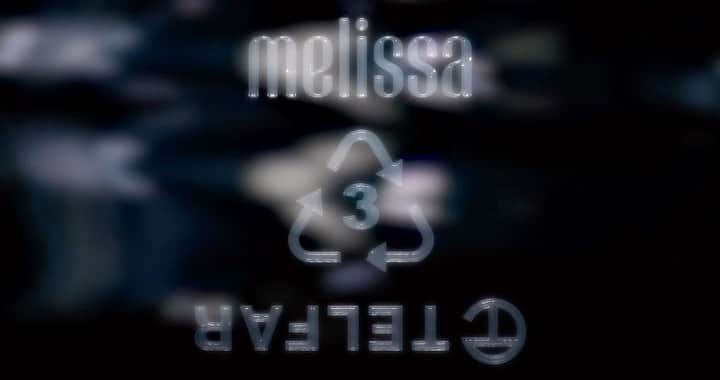 メリッサのインスタグラム：「Quando eu venho, eu venho. E sim, é VERDADE, #MelissaTelfar vem aí 🤍  Dica de bestie: corre para a loja virtual, clique em “avise-me” e seja uma das primeiras pessoas a garantir sua Telly Jelly! Depois não diz que eu não avisei. Link na bio 💫」