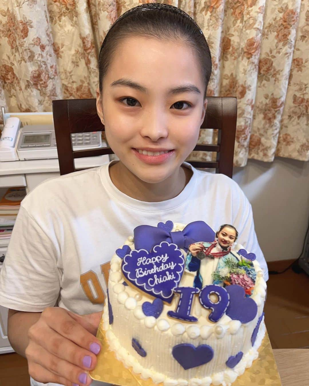 畠田姉妹（畠田瞳・畠田千愛）のインスタグラム：「本日19歳の誕生日を迎えました🎂🎉 これから試合がたくさんあるので怪我なく頑張っていきたいです！！  これからも応援よろしくお願いします✨   #happybirthday   #19歳   #ラスト10代   #畠田千愛」