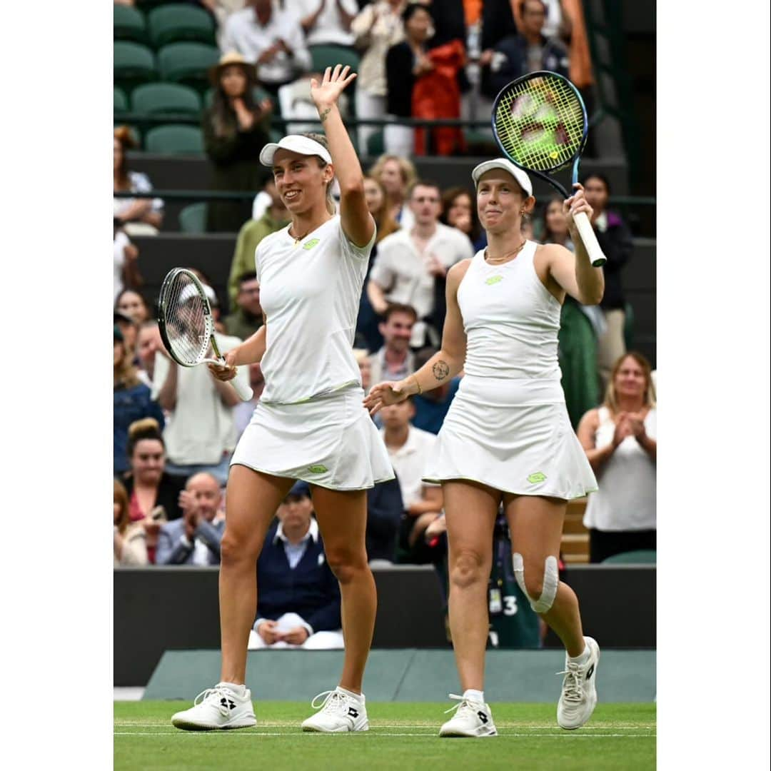 エリーゼ・メルテンスさんのインスタグラム写真 - (エリーゼ・メルテンスInstagram)「Finals on Sunday! 🤩🍓🤍🥰💚 @wimbledon」7月14日 23時30分 - mertenselise