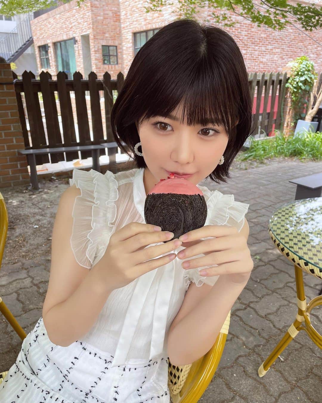 渡辺菜月のインスタグラム：「Yummy ❤︎‬  #韓国カフェ #韓国 #美人百花 #stu48 #渡辺菜月」
