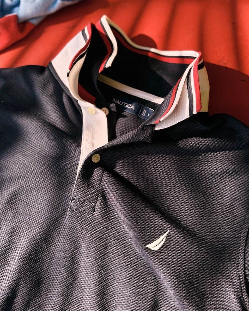 ノーティカのインスタグラム：「Add our classic fit solid polo to your summer wardrobe. ⁣」