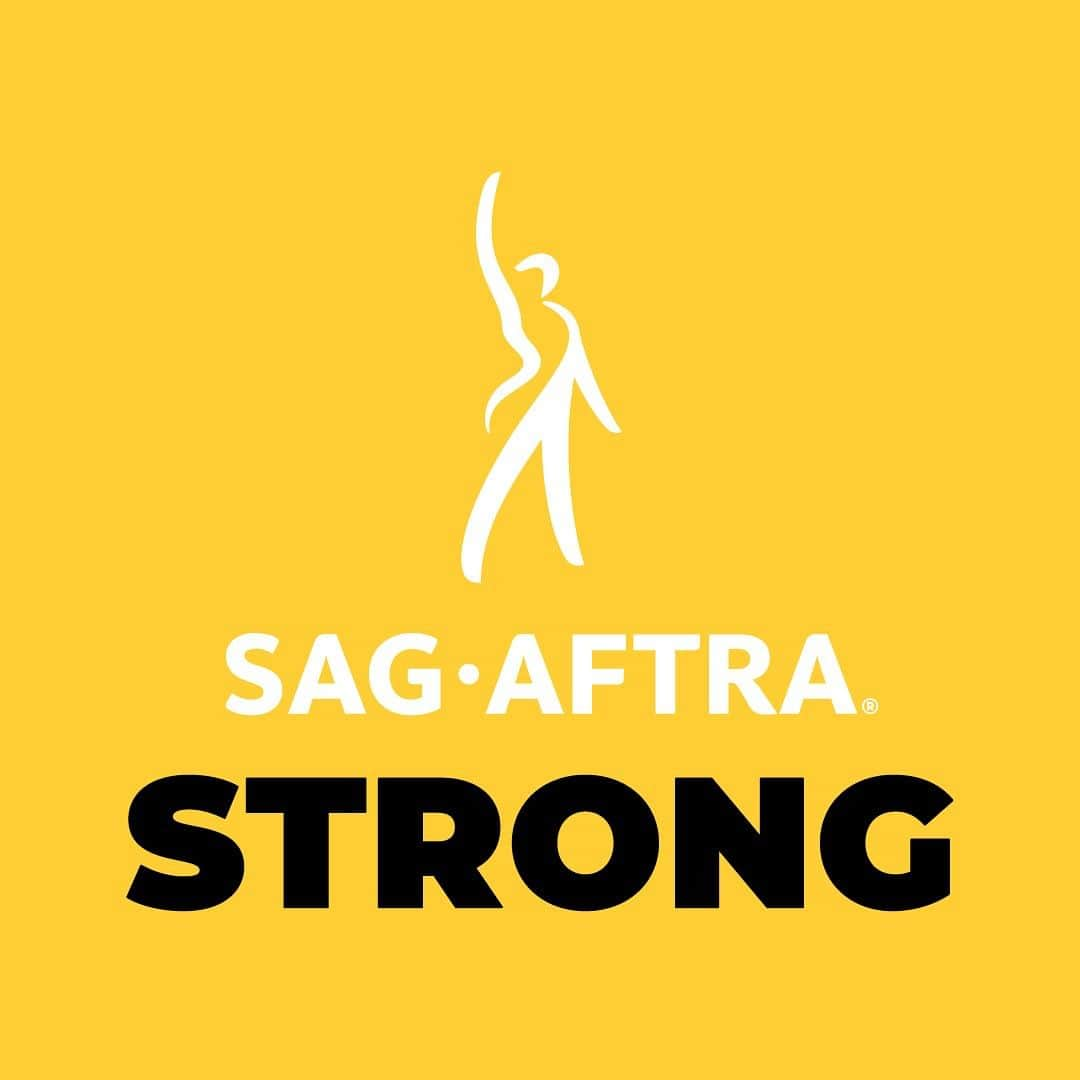 エヴァ・ロンゴリアのインスタグラム：「The careers of working class #sagaftramembers are in jeopardy because the AMPTP refuses to step into the 21st century. The future of the industry is at stake.    We didn't want a strike, but we are not afraid of a fight. We are #SAGAFTRAstrong!   #SAGAFTRAstrike ✊🏽✊🏽」