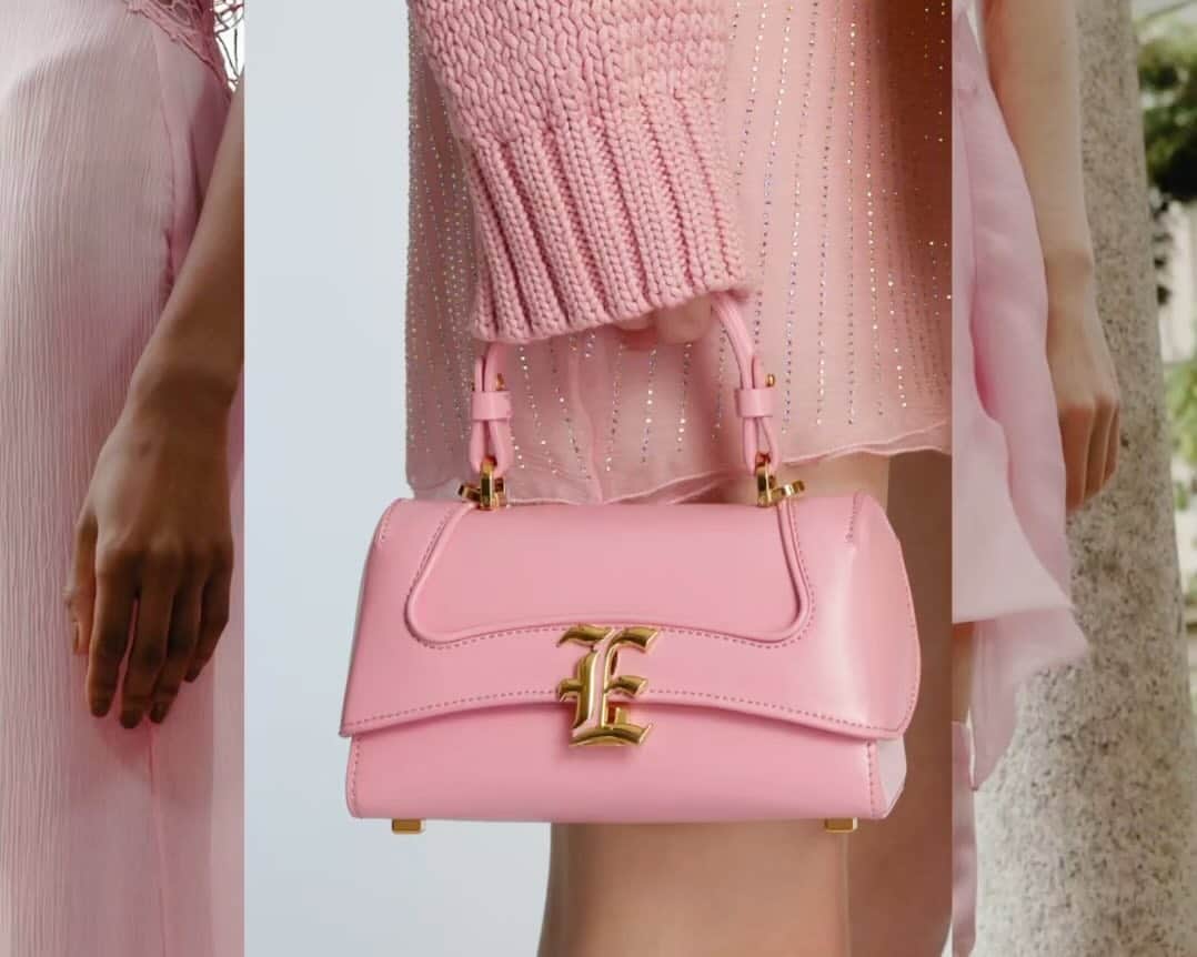 エルマンノシェルヴィーノさんのインスタグラム動画 (エルマンノシェルヴィーノInstagram)「Iconic shape, candy