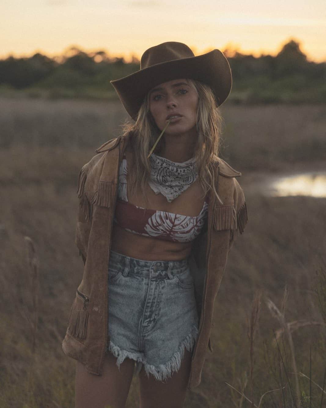 Emily Zeckさんのインスタグラム - (Emily Zeck@thatpineapplegirl)