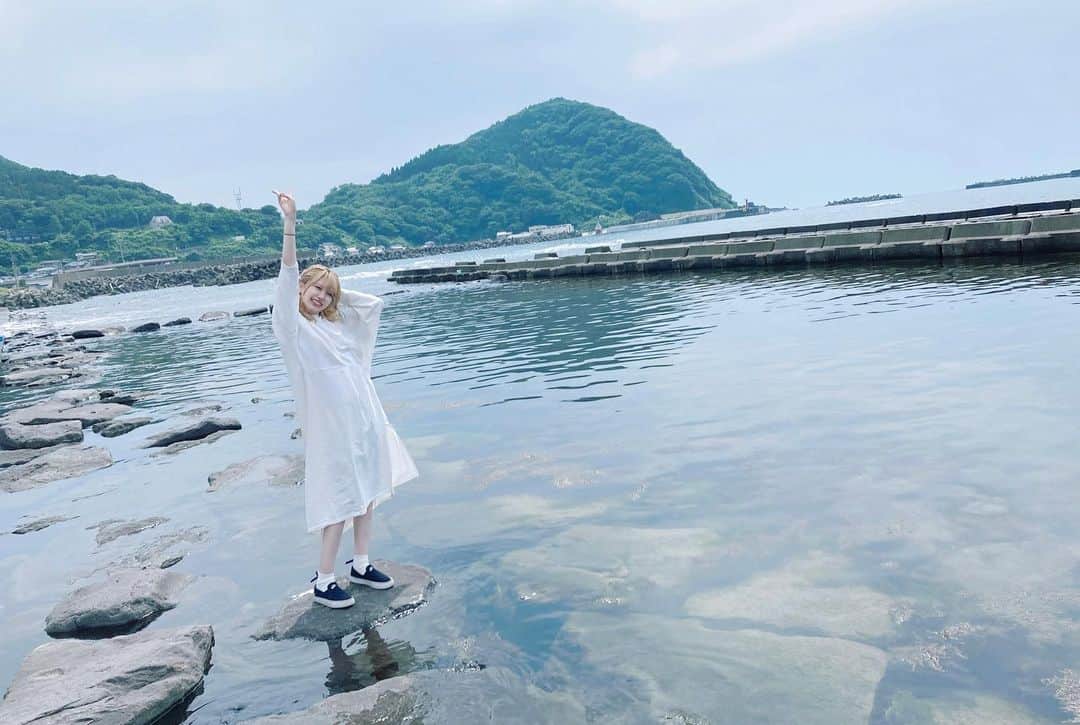 眞白桃々のインスタグラム：「🎋🩷  Instagram遅くなりましたが 7/7お誕生日でした🐌🌧️  お祝いメッセージ、コメントたくさんありがとうございました(꜆꜄꜆^._.^)꜆꜄꜆♥らぶ」