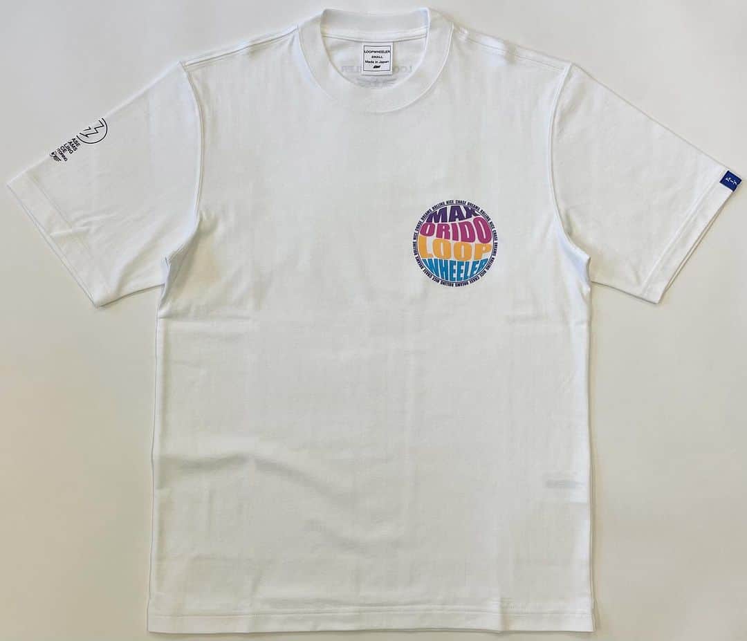 ループウィラーさんのインスタグラム写真 - (ループウィラーInstagram)「. 「LOOPWHEELER for MAX ORIDO RACING Tシャツ」  織戸学さん(@maxorido)の MAX ORIDO RACINGとコラボしましたTシャツを本日より発売致します。 素材はミドルウェイトの30/2コーマ吊り天竺をを使用してパターンはレギュラーフィットで製作しております。 グラフィックを左胸と右袖にいれて、後ろ衿下にはコラボロゴをプリントしています。 また後身頃の右裾部分はMAX ORIDOネームがつきます。  カラーは3カラー展開でホワイトとブラックの2カラーが全店舗共通販売カラーになります。 ＊マリンの1カラーがループウィラー3店舗のみの販売カラーとなります。 MAX ORIDO RACING店舗並びにWebストアでの販売はございませんのでご注意ください。 サイズはS〜XLまでの4サイズ展開で、販売価格は13,200円(税込)となります。 是非ご覧ください。  #maxorido  #loopwheeler #ループウィラー #loopwheelersendagaya  #ループウィラー千駄ヶ谷 #tsuriami #吊り編み #sweat #スウェット」7月15日 11時00分 - loopwheeler_official