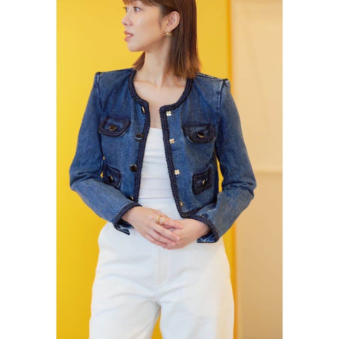 武村八重子のインスタグラム：「六本木ヒルズのエストネーション20周年の記念企画に光栄にも取材して頂き記事がアップされました❣️ . 私は普段からファッションが大好きで…なぜなら私にとってファッションは生きる美学の根本だから😆 だから、ただのピアニストの私にファッションのお仕事を頂けて感謝です🙇‍♀️ . せっかく好きな服を好きなように着られる職業を選んだので、常識に流されずに楽しみたい。 この根底にある私の考え方を貫いてきて良かった🤣 . 宜しければご高覧ください😌 .  https://www.estnation.co.jp/special/2023_20th_anniversary_04 @estnation_roppongihills  . #pianist #fashion」