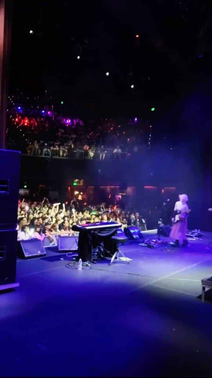 中村未来のインスタグラム：「迷路@NOVO🩰 #animeexpo #animeexpo2023 #ax #coshulive」