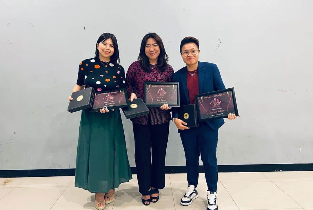 グレイシア・ポリーさんのインスタグラム写真 - (グレイシア・ポリーInstagram)「Thank you for the recognition and appreciation to me as one of Wanita Hebat Indonesia.   About last night at the concert of Wanita Hebat by @prestigepromotions.id ♥️」7月15日 11時24分 - greyspolii