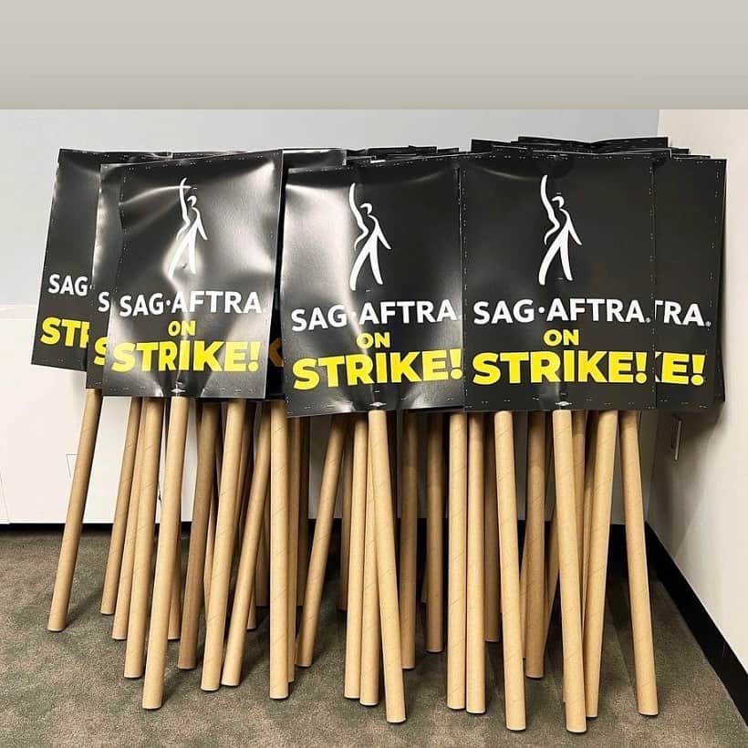ベン・サヴェージのインスタグラム：「As a member of SAG-AFTRA since 1987, I am proud to stand with entertainment professionals fighting for fair wages and a better future」