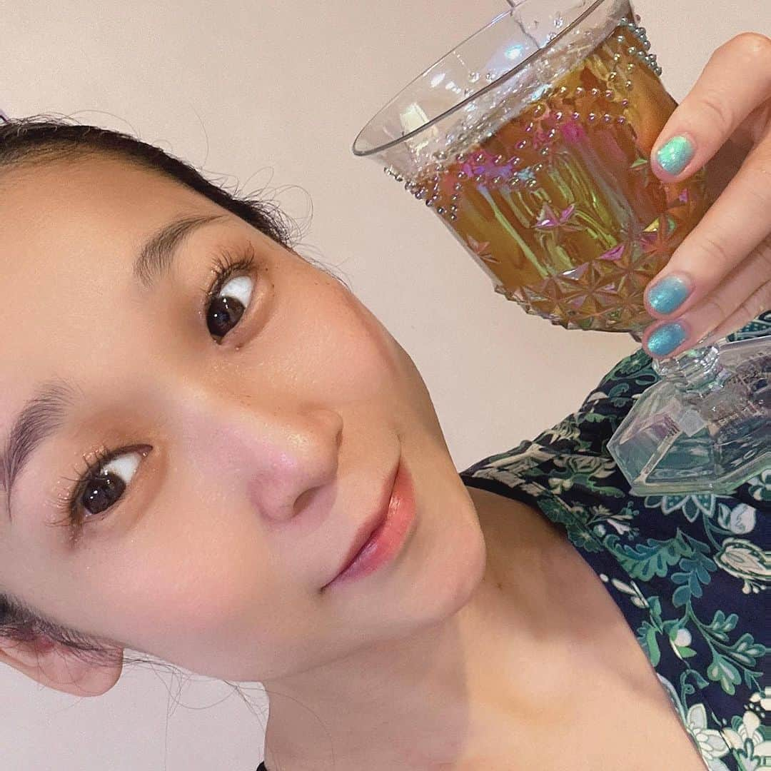 世手子さんのインスタグラム写真 - (世手子Instagram)「Enzyme drink after cleaning( ^ω^ ) intestinal activity💪💪💪 I'm working hard on my diet✨✨ 色々掃除してひと段落させて @biosupli  #BIO酵素 #酵素ドリンク #ファスティング #置き換え #ダイエット#断食 #酵素 #バイオサプリ 美味しい(￣▽￣) 自分のことも、メンテナンス ソーダ割りが美味しいです(*≧∀≦*)  バイオサプリの酵素ドリンク「BIO（バイオ）酵素」は、81種類の厳選素材を使った栄養豊富な酵素ドリンク( ^ω^ ) 楽天ランキング1位を獲得しているよ(*^o^*)  普段の食事をBIO酵素に置き換えてカロリーを抑えてファスティング(*ﾟ∀ﾟ*)  BIO酵素にはなんと『発酵黒マカエキス』が配合されている❣️ 通常のマカに比べて、アミノ酸類約60%UP、抗酸化力約3倍、亜鉛約20倍と栄養が豊富になってるから飲んだ後にすぐ腸が活発になってる気がする(〃ω〃)  新潟県上越市で、1年以上発酵・熟成を重ね丁寧に製造(^^)  合成保存料、合成着色料、白砂糖、人工甘味料等の化学合成添加物は不使用なので安心(*ﾟ▽ﾟ*) 夏本番頑張る😤  #ドタバタ育児  #二児のママ  #2児育児 #赤ちゃんのいる暮らし  #3歳男の子 #3歳差育児  #二児の母 #二児ママ  #ママシンガー  #二児育児 #2児ママ #2児のママ #赤ちゃんのいる生活」7月15日 11時37分 - rojide