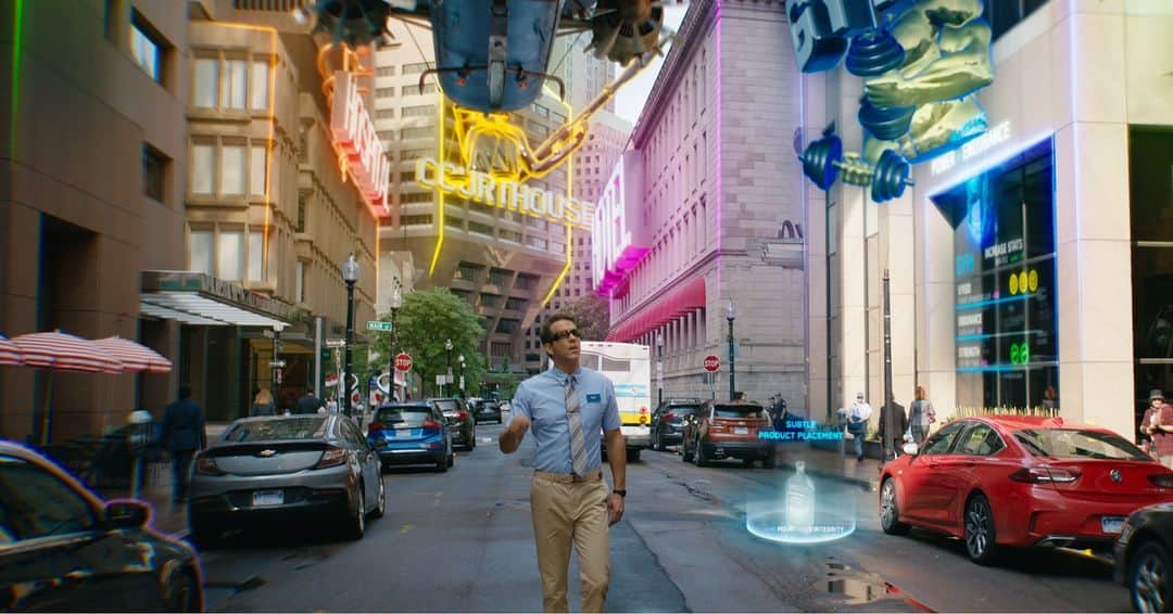 20世紀フォックス映画さんのインスタグラム写真 - (20世紀フォックス映画Instagram)「今日（7/15）はファミコンの日🎮  💭ゲーマーの夢を叶えるこの映画 👔『フリー・ガイ』  ハリウッドのお祭り男 ライアン・レイノルズが あなたを“ゲームの世界”にご招待🌐  #ファミコンの日 #映画 #洋画 #フリーガイ #ライアンレイノルズ #リルレルハウリー #ジョーキーリー #ウトカルシュアンブドゥカル #タイカワイティティ」7月15日 12時00分 - 20thcenturyjp