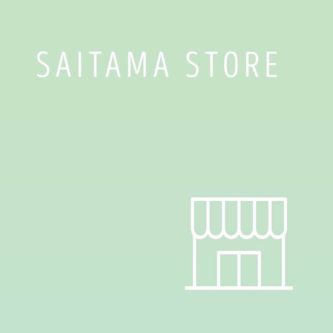 横浜ディスプレイミュージアムのインスタグラム：「【埼玉支店】グリーン売場拡大OPEN!!  横浜ディスプレイミュージアム 埼玉支店のグリーン売場がさらに拡大し、 充実した品揃えで商品をお選び いただけるようになりました♪  年々右肩上がりの フェイクグリーン需要…  大手のインテリアショップさんでも フェイクグリーン売場を 拡大するところがどんどん 増えてきているんです☝  そんな訳で横浜ディスプレイミュージアム 埼玉店の方でもドドッと品ぞろえを 増やして展開することとなりました！  大型の特注樹木のサンプルも 店内に設置しましたので よろしければクオリティを確かめに ご来店くださいね♪  .  ディスプレイスタイリング専門アカウント  @ydm_deco.styling  :  フェイクグリーンスタイリング専門アカウント  @ydm_fakegreen.styling  :  アーティフィシャルフラワー専門アカウント  @ydmarrangementline  :  横浜ディスプレイミュージアム公式  ディスプレイ専門アカデミー  @jdca_school  プチプチハッピープラス  株式会社ポピーが運営♪  全国の100円ショップで展開中♪  @puchihapi  please follow me🌸  팔로우 해 주세요🌸  ​请关注一下🌸  :  #横浜ディスプレイミュージアム#横浜ディスプレイミュージアム埼玉#人工樹木#フェイクグリーン#アートグリーン#特注樹木」