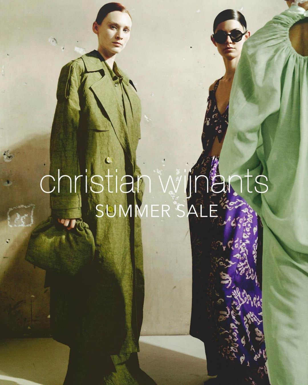クリスチャンワイナンツのインスタグラム：「Summer Sale continues online and in store. Shop up to 40% off  #christianwijnants #summersale #summerstyle #shopnow」