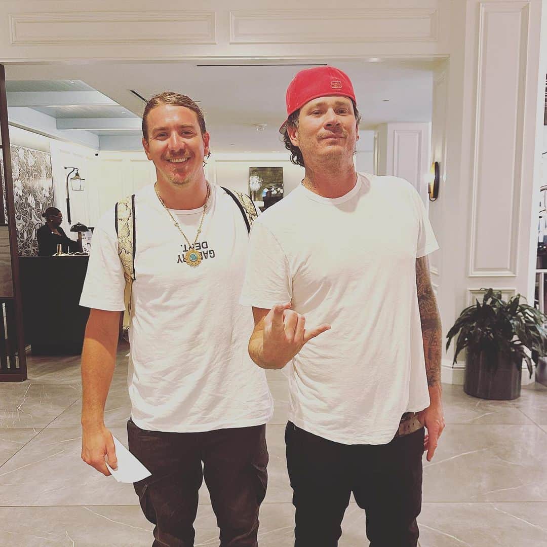 トム・デロングのインスタグラム：「Me and @mikeanthony (formerly an @padres, now @whitesox pitcher) was in my hotel today 🤘🏼🤘🏼🤘🏼」