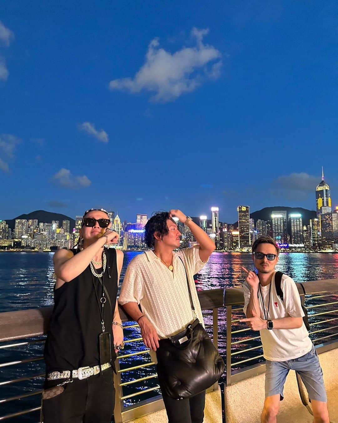 小出翔太さんのインスタグラム写真 - (小出翔太Instagram)「香港✖︎手羽先むつみ✖︎マカオ  手羽先むつみの社員旅行  全員でこれなかったけど来れるメンバーだけで♪  楽しくするのもつまらなくするのも自分次第♪  今年はまたおもろくなりそうだなー♪  #香港#マカオ#手羽先むつみ#社員旅行#名古屋#飲食経営者」7月15日 4時56分 - aichiken3
