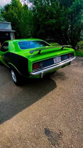 Classics Dailyのインスタグラム：「Credit @truckshop1999 _ #Classic #classics #Classiccar #classiccars #americanmuscle #Musclecar #Musclecars #car」