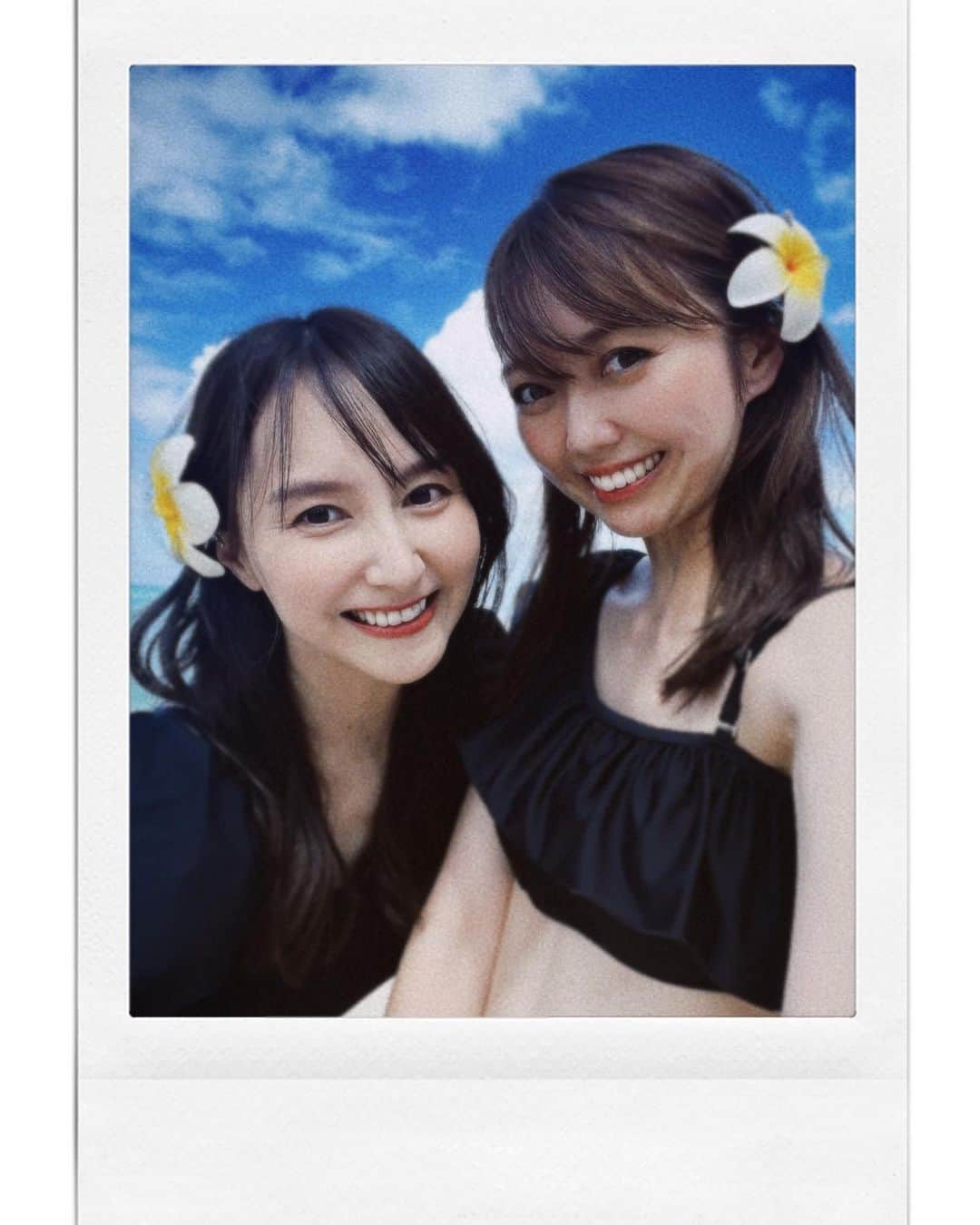 渕上彩夏さんのインスタグラム写真 - (渕上彩夏Instagram)「𓂃 𓂃 𓂃 高校生からの仲良しゆかりとの夏休みin Hawaii🌺  ビーチとプール𓇼 暑くても気持ちいい風がずっとふいてたハワイ🌴  水着 @ua_greenlabel   #Hawaii #ワイキキビーチ #ハワイ #夏休み #プール」7月15日 6時48分 - ayakafuchigami725