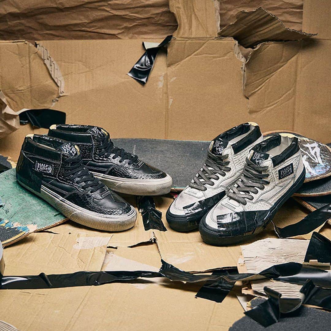 HYPEBEASTさんのインスタグラム写真 - (HYPEBEASTInstagram)「@hypebeast: Vault by @vans has revealed its new “Lux Duct” pack with a distressed treatment.⁠ ⁠ Vault By Vans replicates this worn-out look across its duct tape pack, covering the Slip-On and Half-Cab with protective seals. The Vans Slip-On is given luxurious crocodile leather uppers in classic checkered print, battered and bruised for a pre-skated feel. Glossy duct tape conceals the collars and toe boxes, complete with Vans Ultracush insoles to provide comfort while in action.⁠ ⁠ The Vans Half-Cab arrives in black and white colorways, boasting embossed reptile patterns, dirtied accents, and binding tape to cover possible openings. Branded badges enhance the tongues and throats stacked atop blacked-out rubber outsoles.⁠ Be on the lookout for the pack to release via Vans and select retailers on July 19.⁠ Photo: Vans」7月15日 7時01分 - hypebeast