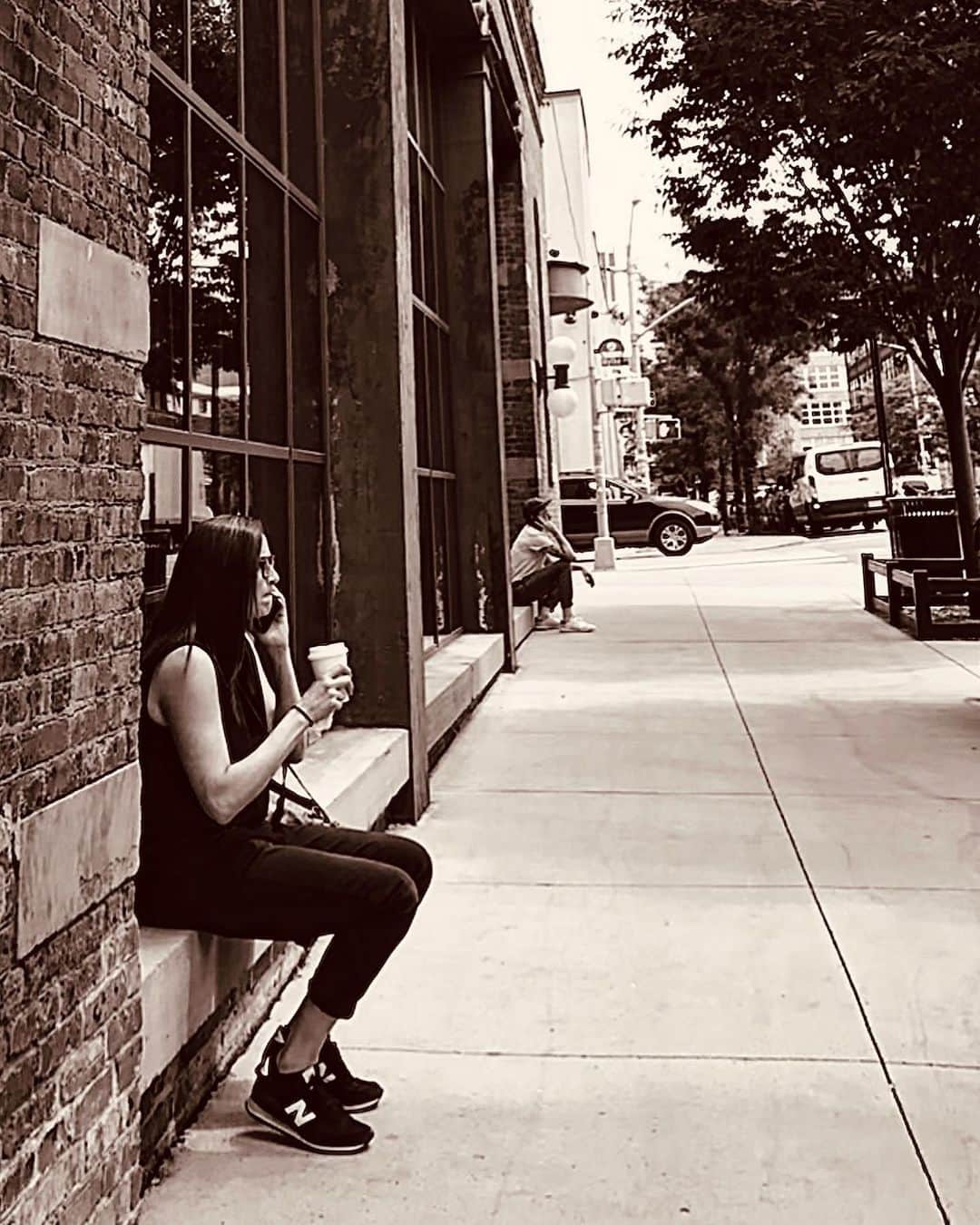 キム・ユジョンさんのインスタグラム写真 - (キム・ユジョンInstagram)「여행중엔 내사진 보단 ㅎㅎ  #breaktime #with #coffe #smoking #hihi #likeit #streetstyle #streetphotography #voyage #photostagram」7月15日 12時27分 - dian_blabla