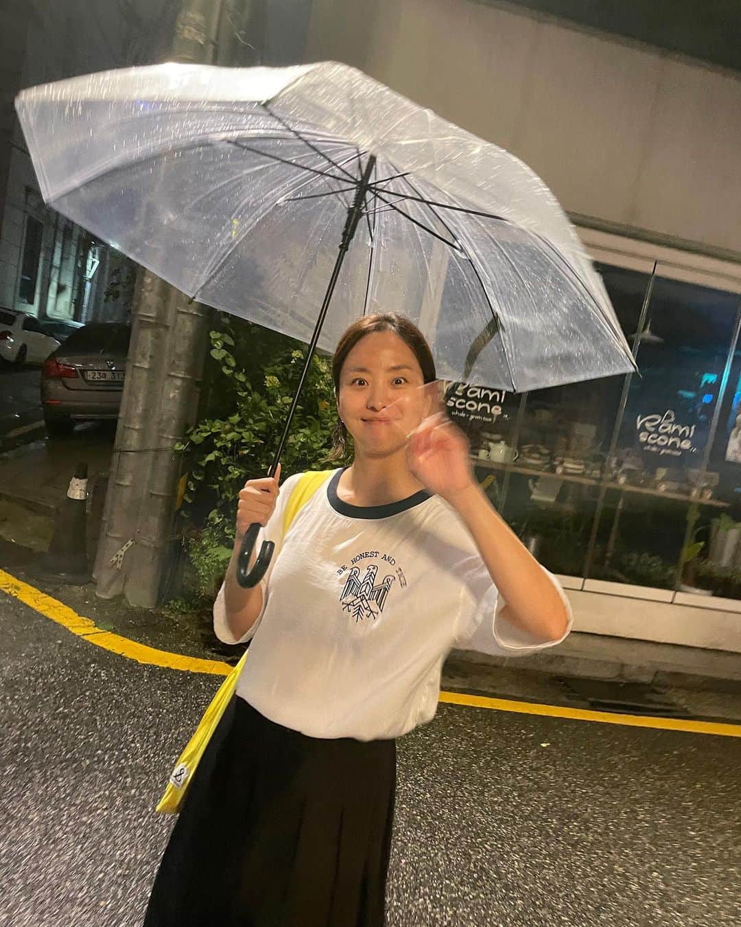 ノ・スサンナのインスタグラム：「😎✌️☺️✌️」