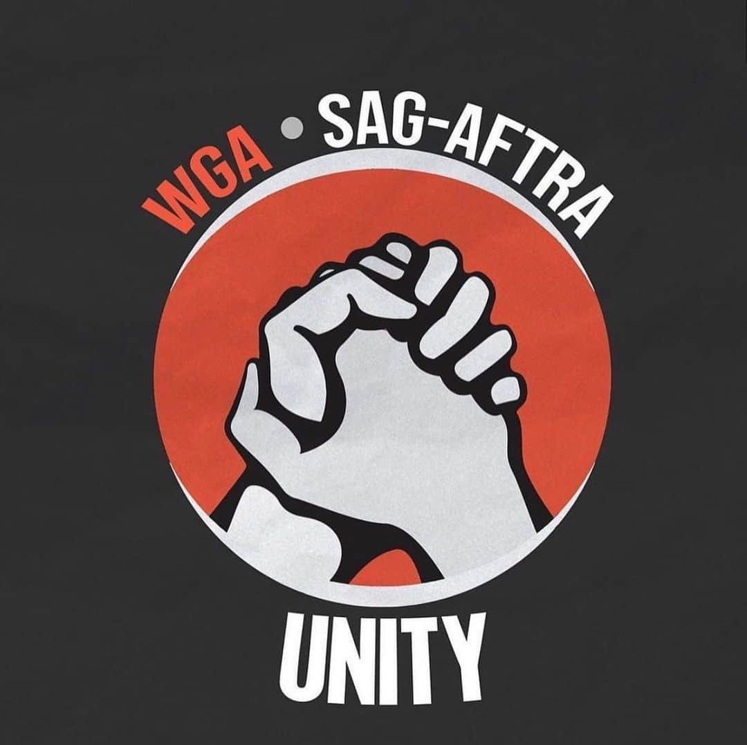 ベン・ファルコーンのインスタグラム：「Day 75, and day 1. I stand in solidarity and unity with SAG-AFTRA and the WGA. #sagaftrastrike #wgastrike #unionstrong」