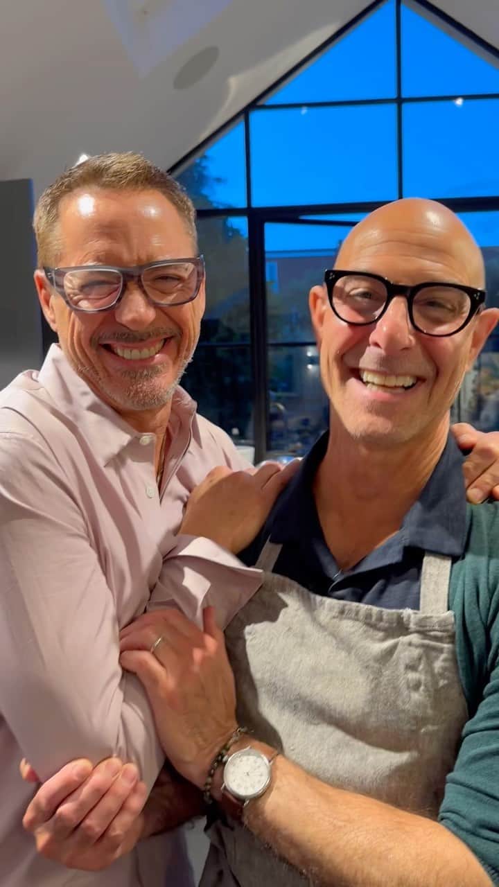 ロバート・ダウニー・Jrのインスタグラム：「Dinner @ Casa Tucci - Truly a gem of a fella, & Felicity made me feel like family. Check out @stanleytucci in Searching for Italy」